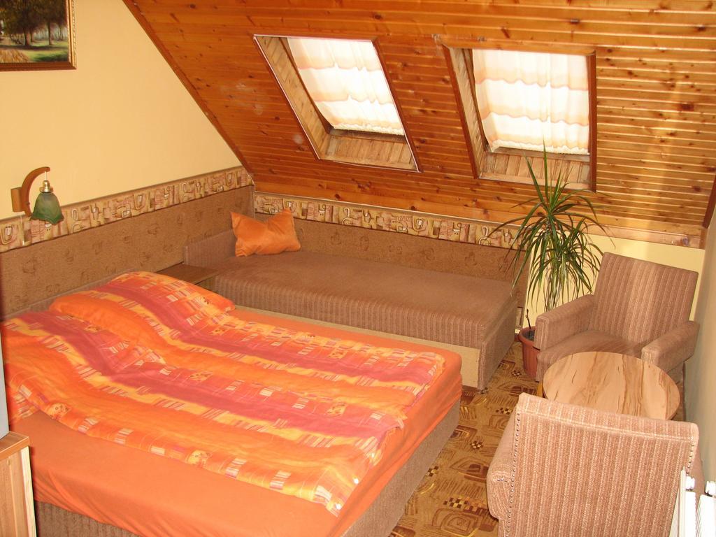 Edit Vendeghaz Harkany Room photo